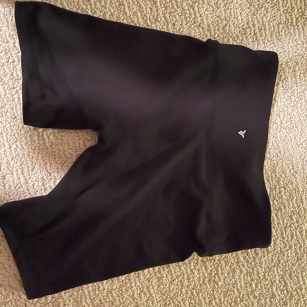Women’s Old Navy Bike Shorts 8”
